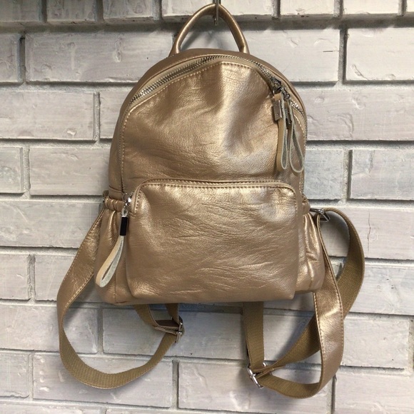VASCHY SAC Bags Vaschy Sac Nwot Gold Backpack Poshmark